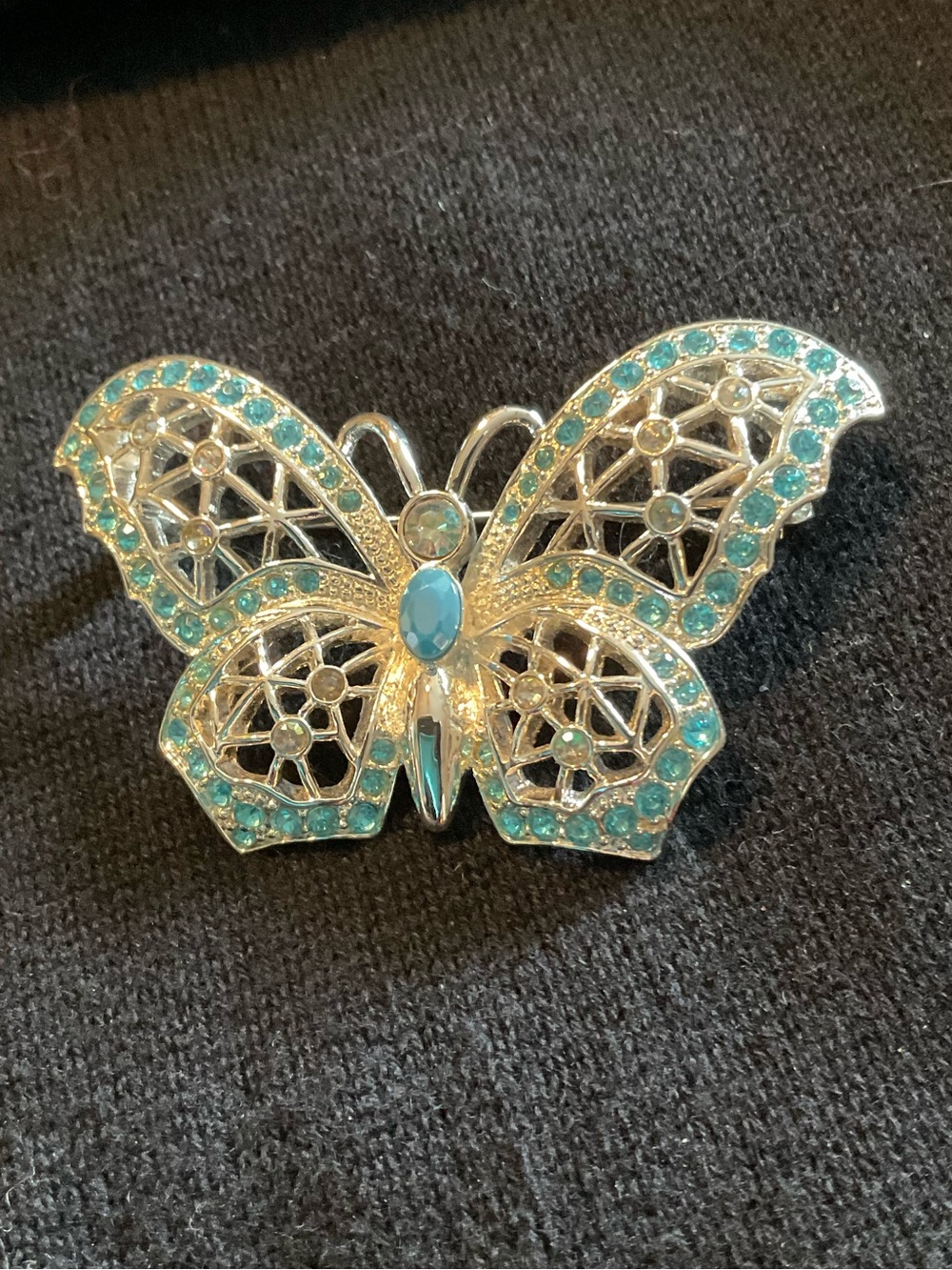 Vintage 1980s Silver Tone Blue Rhinestone Butterfly Brooch Filigree Pin EUC
